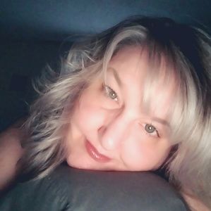 Meet your Posher, Beverly